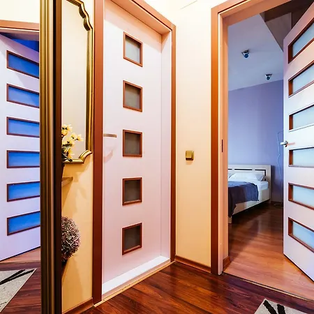 Studio On Nezavisimosti Square Appartamento
