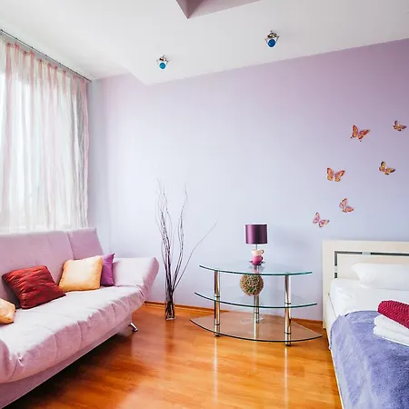 Appartamento Studio On Nezavisimosti Square